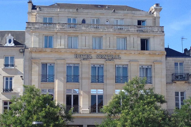 Central Hotel Chasseneuil-du-Poitou